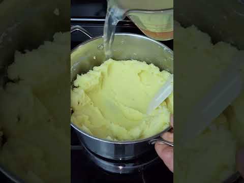 Perfect mashed potatoes use this (No butter, no milk)
